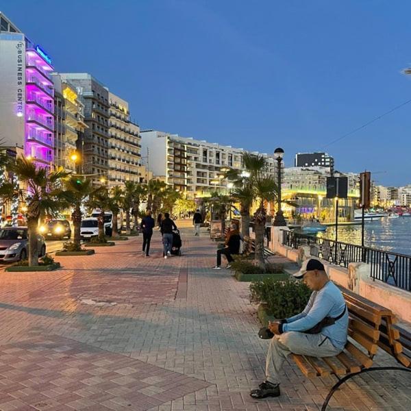 Seaside In *